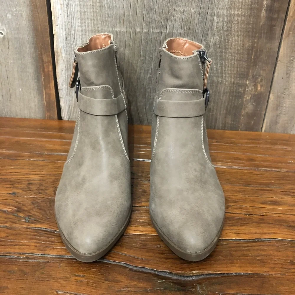 Indigo Rd. Faux Leather Ankle Boots Size 9 M Women’s